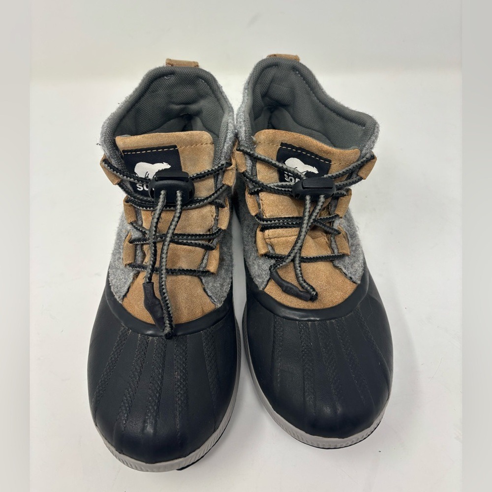 Sorel Out N About III Size 6 Classic Women's Waterproof Boot‎ Gray Black Tan - Picture 2 of 9